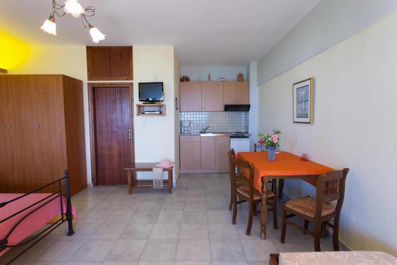 Esperia Apartments Platanias Extérieur photo